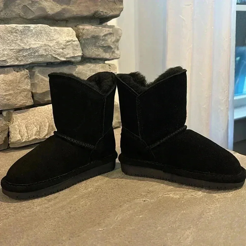 BEARPAW Rosaline Toddler Suede, sheepskin & Wool blend lined booties - 9